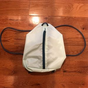 Under Armour Essentials Sackpack